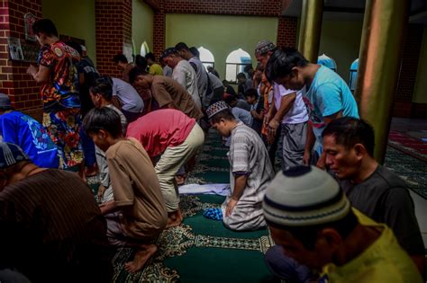Palace: April 21 is holiday in observance of Eid al.
